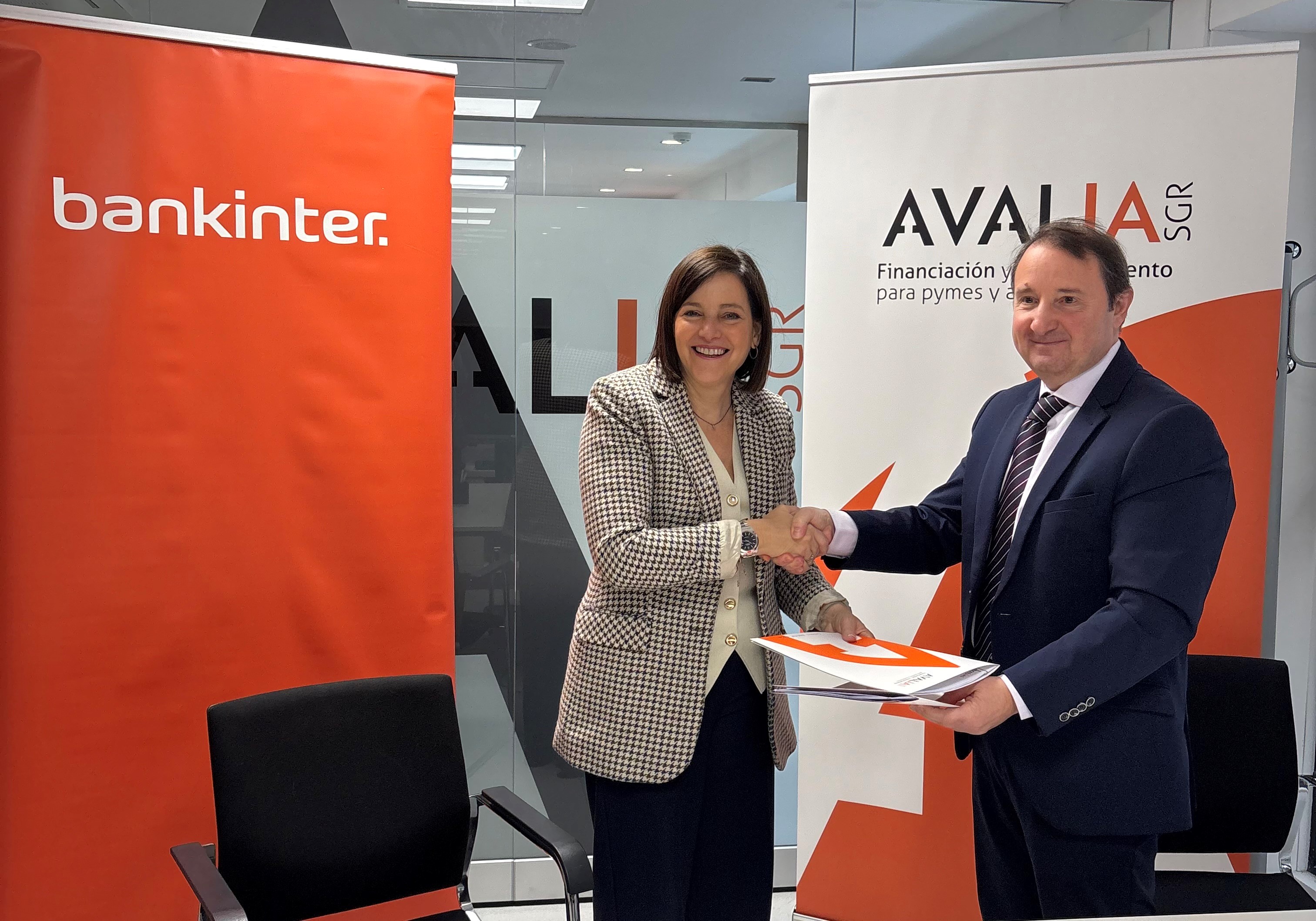 Avalia SGR renueva su colaboración con Bankinter